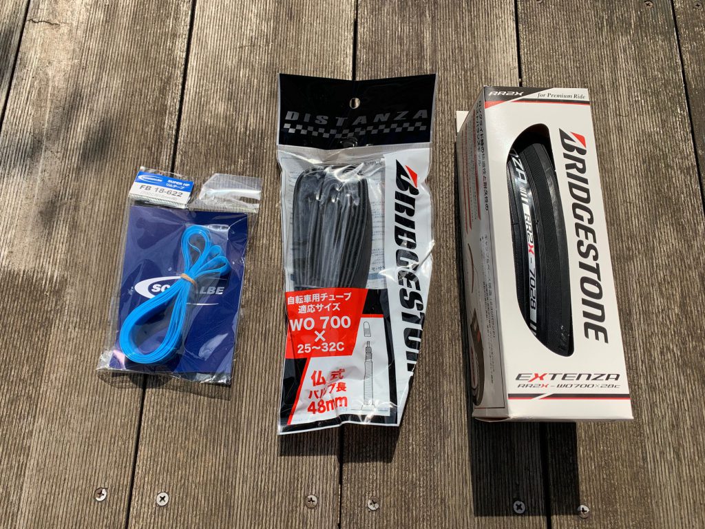 サイクリング初心者 タイヤ交換に手を出す(意外に簡単だった…)